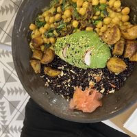 Chickpea and spinach curry  at Avokado Bar in Istanbul