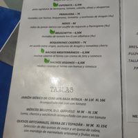 Menu. One leaf means vegetarian, two mean vegan at La Frescura in Valencia