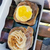 Mango cupcake and biscoff cupcake at Black Rabbit in Edinburgh