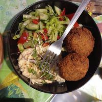 Falafel with hummus and salad at Dobrá Cajovna in Kutna Hora