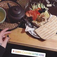 hummus at Dobrá Cajovna in Kutna Hora