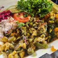 Mix aus Veggies, Reis, Quinoa at Ibo Spice in Kingston