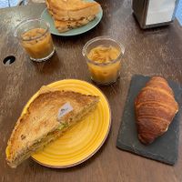 Grilled veggies+hummus sandwich, cold brew with oat milk, vegan croissant  at Tazze Pazze in Genoa