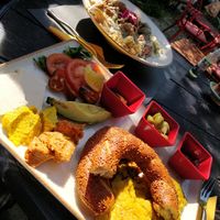 Breakfast platter and protein bowl at Grön Vegan Yard in Nicosia