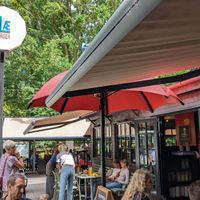 Outdoor Seats at ILAE Burger in Klampenborg