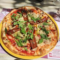 Vegan pizza at La Scaleta in Blois