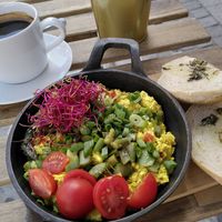 Seasonal scrambled tofu with asparagus at Avocado Spot in Gdansk
