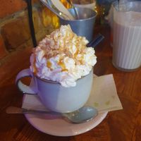 HOMEMADE MISO CARAMEL/SINGLE ESPRESSO /OAT MILK/VEGAN WHIPPED CREAM/GINGER COOKIE CRUMBLES at Avocado Spot in Gdansk