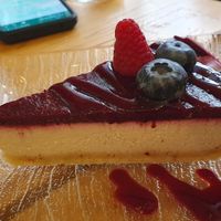 Vegan blackberries cheese cake at Aromaticus - Trastevere in Rome
