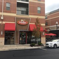 Exterior at Noodles & Company in Leesburg