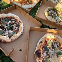 Spinach and a margerita 😘🌱 at Plant A Pizza in Ghent