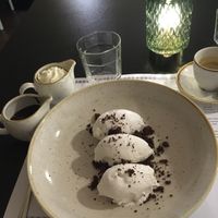 Dame Blanche ft. Vanilla ice from Icecream Nicecream Creations in Antwerp  at Plant A Pizza in Ghent