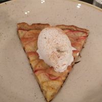 Apple pie & vanilla ice cream from IceLab NiceCream Creations at Plant A Pizza in Ghent
