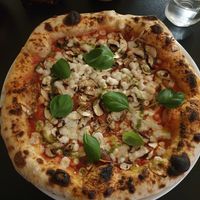 Pizza funghi at Plant A Pizza in Ghent