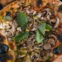 Pizza Funghi at Plant A Pizza in Ghent