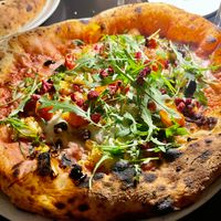 Valentine Menu - Valentine Pizza: Creamy beets - homemade cashew provola - aragula - 3 different roasted cauliflower - confit cherry tomatoes - crunchy raspberries - balsamic cream at Plant A Pizza in Ghent