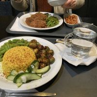 Super veel lekkere Vegan gerechten !  at Tiga Star Indonesia in Wageningen