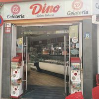 Große Auswahl an veganem Fruchteis, außerdem veganes Schokoladeneis und Haselnusseis auf Nachfrage. at Gelats Dino in Calella