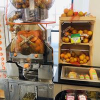 Fresh Squeezed Orange Juice at Mothers Market in Manhattan Beach