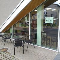 Outdoor seating at Mega Hea Pizza in Tallinn