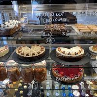 Cake and overnight oats   at Plant Base in Berlin