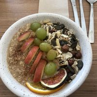 Apple cinnamon oatmeal perfection  at Plant Base in Berlin