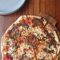 Pizza trufada vegetariana sin gluten at Farina - Lomas in Mexico City