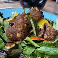 🌱Vegan Falafel Salad 🌱  at The Habit in York