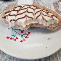 Vegan white chocolate tarte at TINKA BAR & BISTROT in Nago-torbole