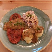 Filete salisbury at Dorothy's Veggie Bistro in La Cueva