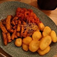 "NoPollo" a la sartén at Dorothy's Veggie Bistro in La Cueva