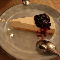 Tarta de queso y arándanos (no vegana) at Dorothy's Veggie Bistro in La Cueva