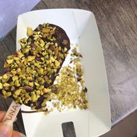 Pretty generous topping :DD at Anjuna Ice Pops - Pozsonyi Ut in Budapest