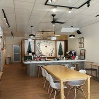 interior of cafe at Rì Shài Guǒ 曰曬果 - Sun Aroma in Hualien