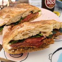 Bocadillo vegano con lentellas at BeCycle in Ovar