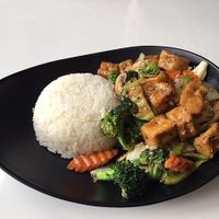 stir fry garlic and pepper with tofu and rice at Golden Lotus in Christchurch