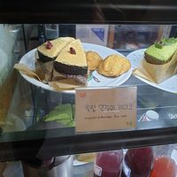 mugwort is so korean at Apbbang - Future Bakery 앞으로의 빵집 in Seoul
