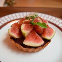 chocolate tart with figs at Apbbang - Future Bakery 앞으로의 빵집 in Seoul
