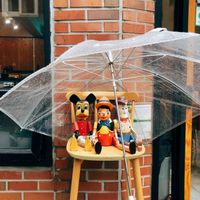 They put an umbrella on their toys!  (uWu) at Apbbang - Future Bakery 앞으로의 빵집 in Seoul