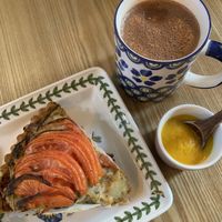 Pizza quiche and choco coconut latte  at Apbbang - Future Bakery 앞으로의 빵집 in Seoul