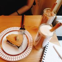 Mugwort red bean cake at Apbbang - Future Bakery 앞으로의 빵집 in Seoul