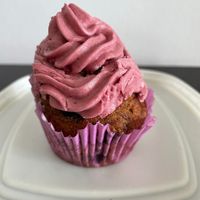 Blueberry banana cupcake at Vleischerei in Leipzig