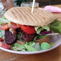 Tempeh Burger at Vleischerei in Leipzig