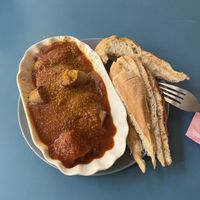 Cürrywürst mit Brot  at Vleischerei in Leipzig