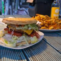 Cheeseburger at Vleischerei in Leipzig