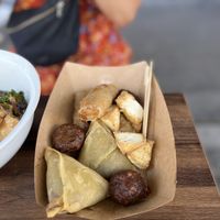 Assortiment de finger phood 🍢🌱 - 13€  at La Cantine Viêtgétarienne in Paris