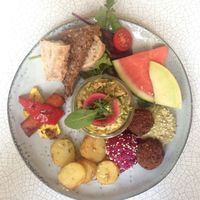 Vegan brunch (135kr) at Kalaset in Copenhagen