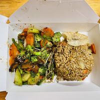 Plato personal chop suey vegana  at Lei Fong in San Salvador