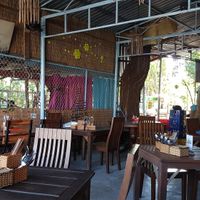 seatings. more infos and a vegan guide for Phu Quoc at www.the-vegan-travelers.com at Tin Tin Pizzas in Phu Quoc