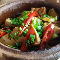 caramelized tofu. more infos and a vegan guide for Phu Quoc at www.the-vegan-travelers.com at Tin Tin Pizzas in Phu Quoc